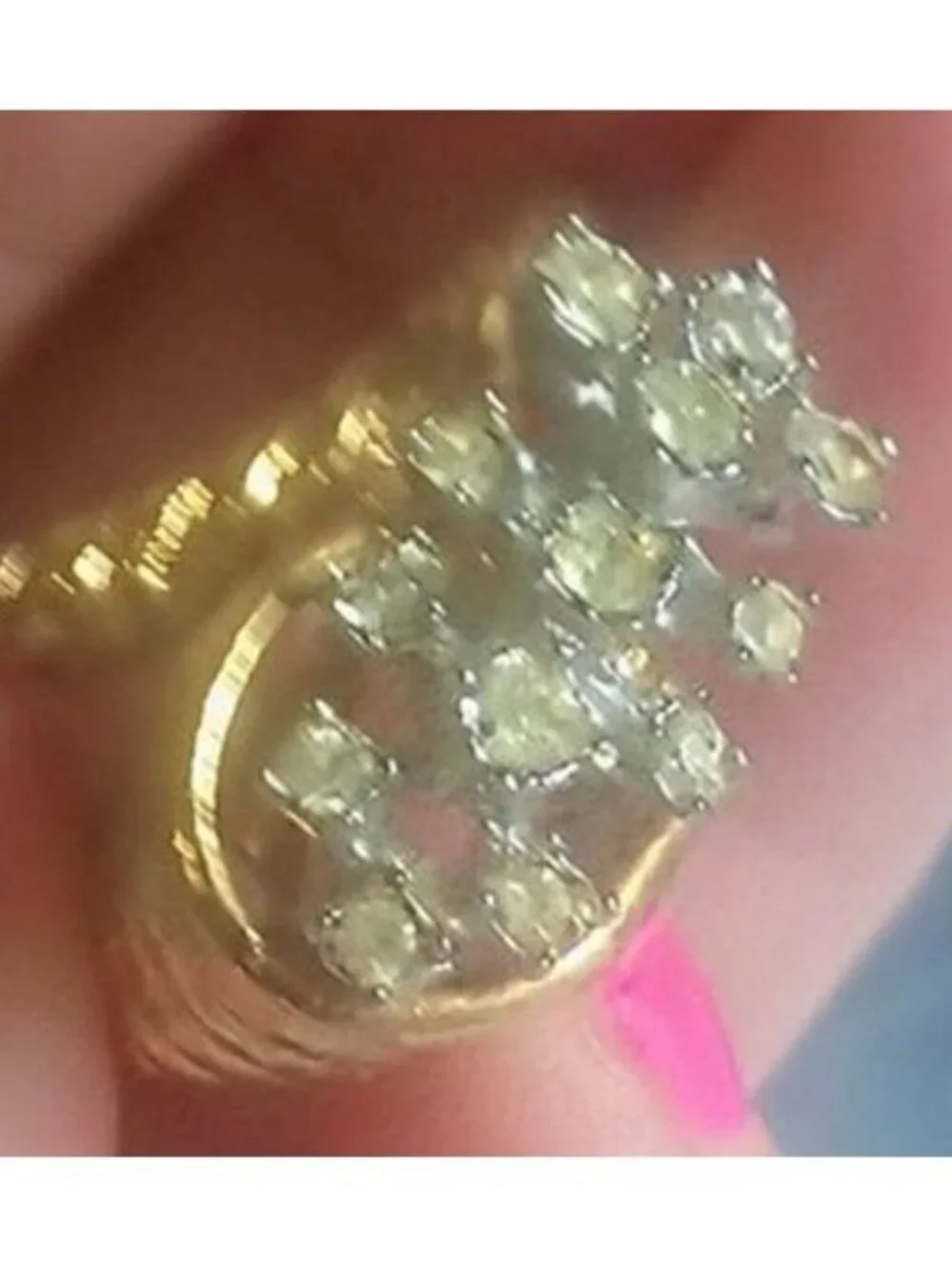 Avon Vintage Gold Tone Cornucopia Rhinestone Cluster Cocktail Ring